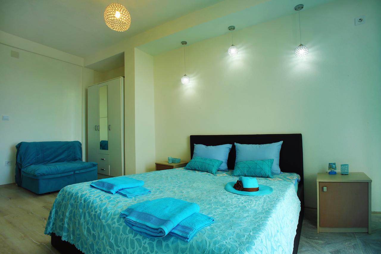 Aparthotel Monterria Bar Exterior photo