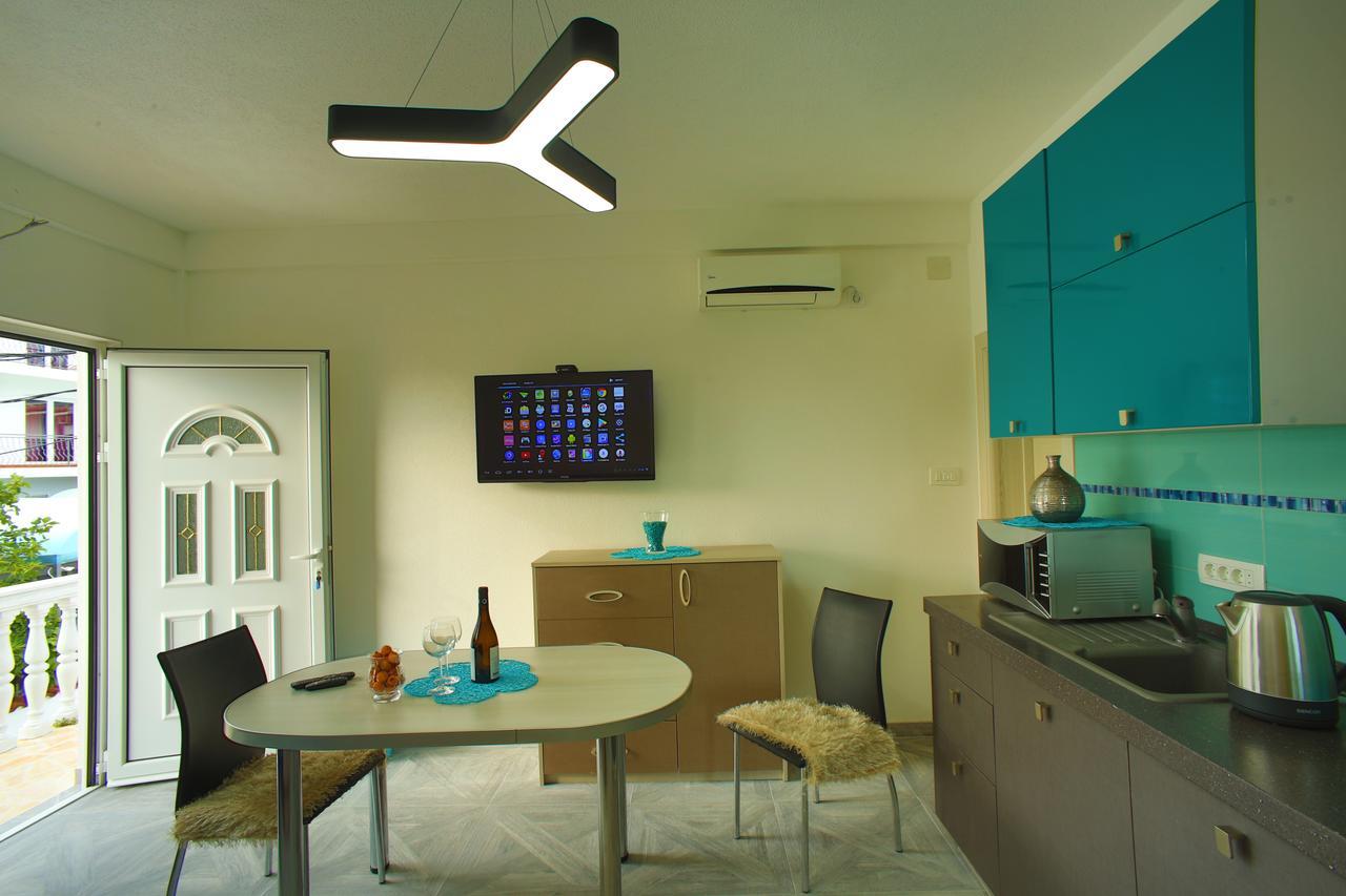 Aparthotel Monterria Bar Exterior photo